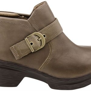 Sanita clogs, Norma, size 9